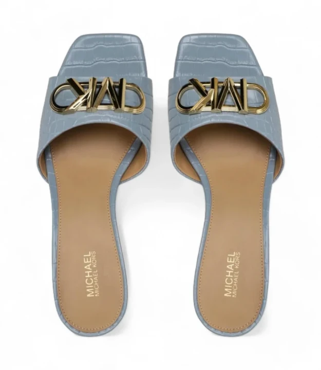 Шлепки Michael Kors Amal Kitten Sandal 3