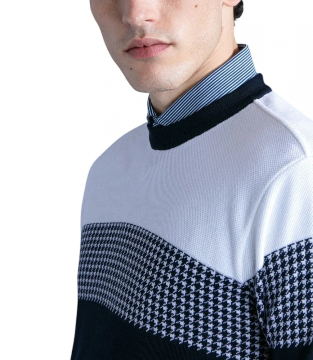 Men's Knitted Roundneck 3