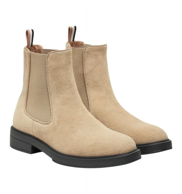 Vanity_Chbootie_SD 1