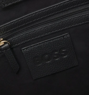 Beyond Tote 4