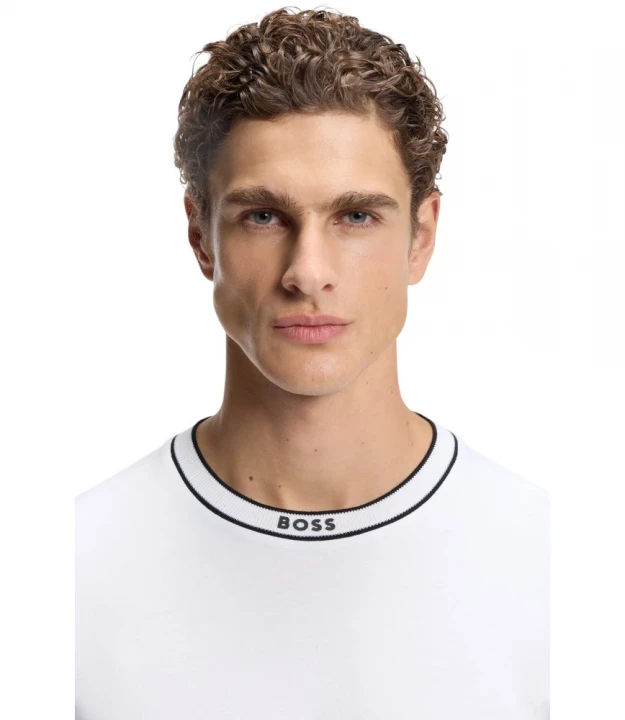 Tee 5 3