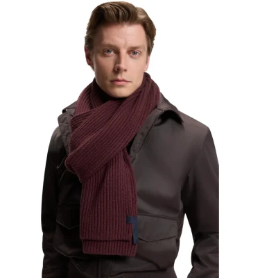 Hero_Scarf_DB
