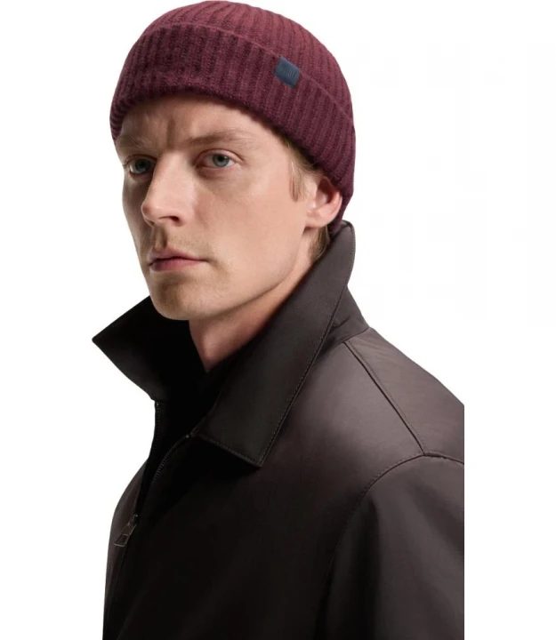 Hero_Hat_DB