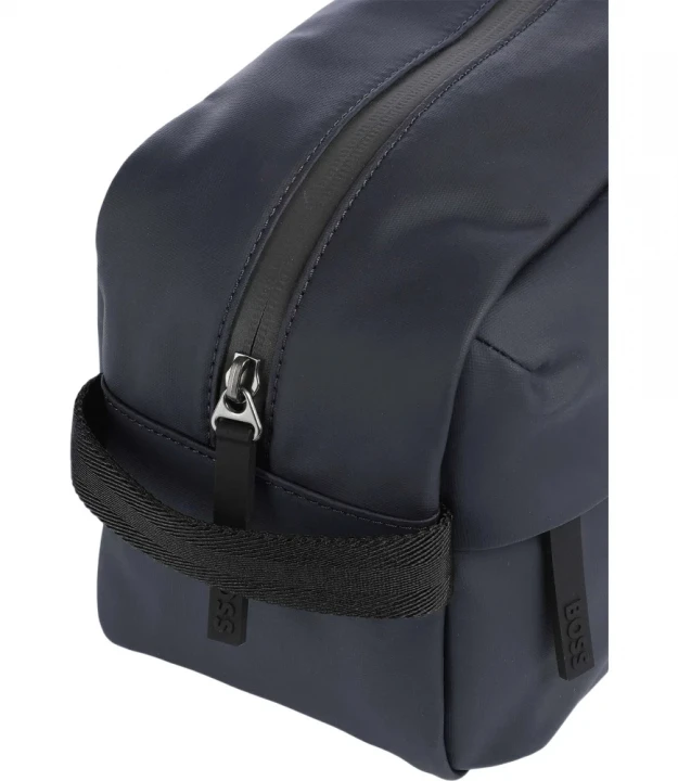 Stormy Washbag 5
