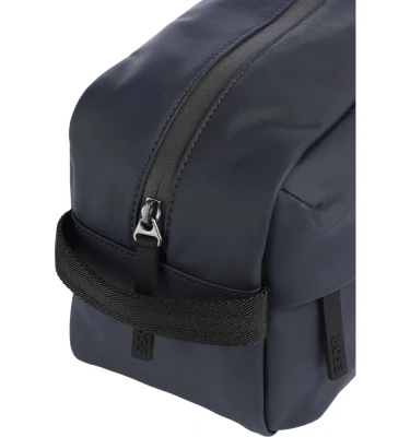 Stormy Washbag 5