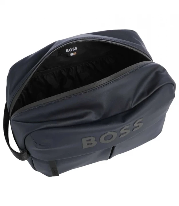 Stormy Washbag 4