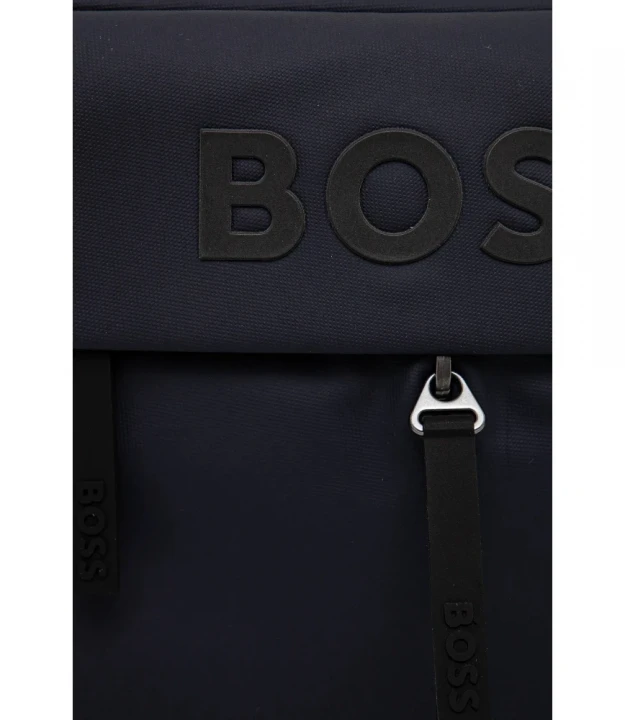 Stormy Washbag 3