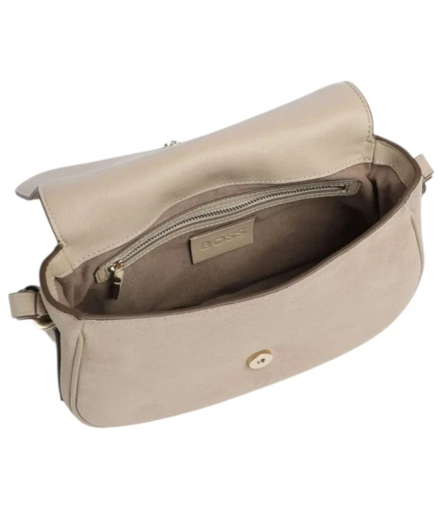 Boss Beyond Saddle S 4