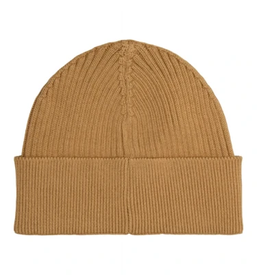 Magico_R_Hat 1