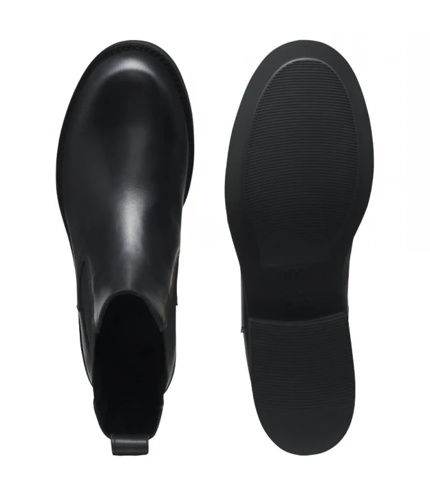Eleri_ChBootie_C 1