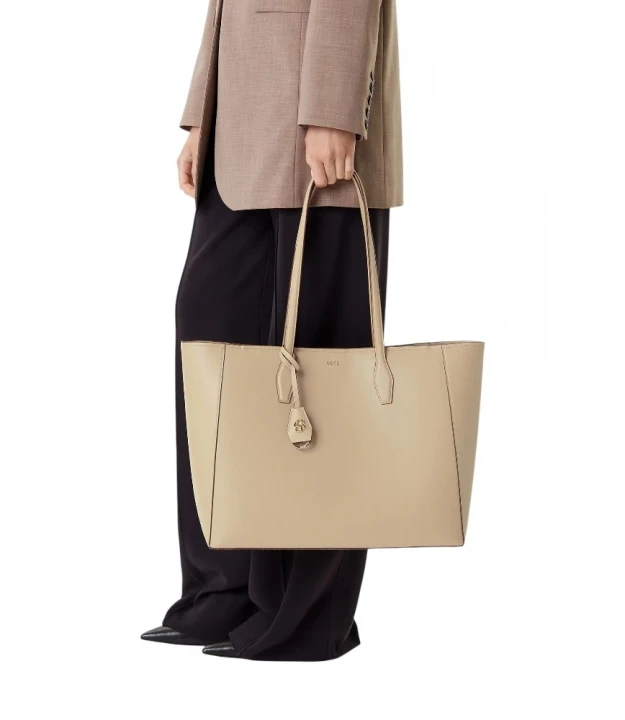 Numah Tote 5