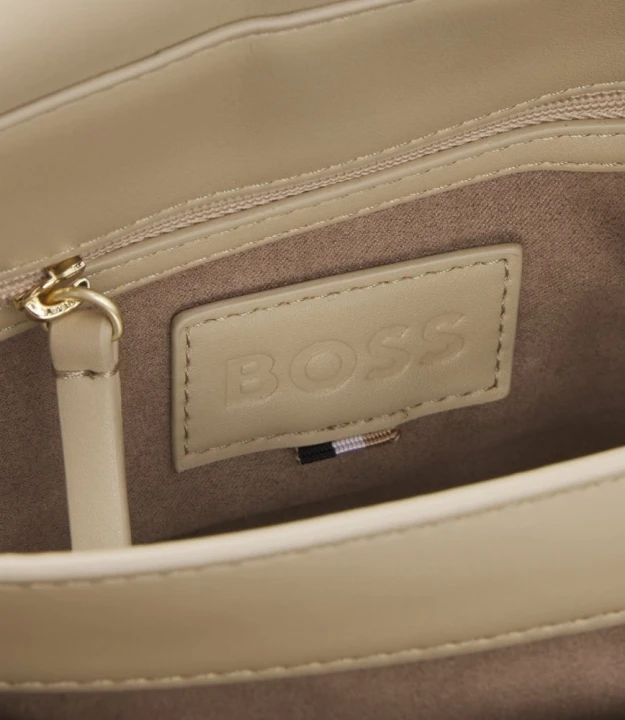 B_Icon M Sh. Bag Qn 3