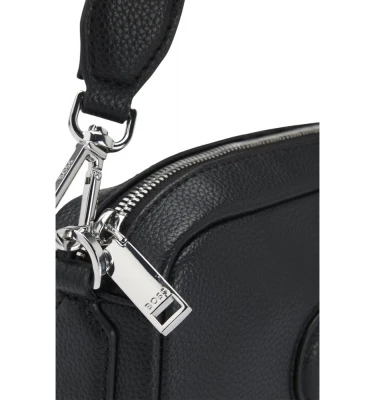 Anett Crossbody 2