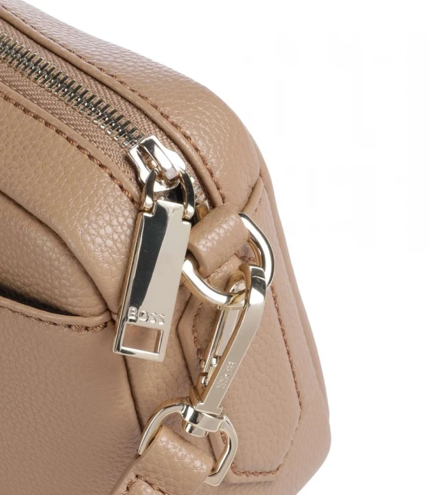 Anett Crossbody 4