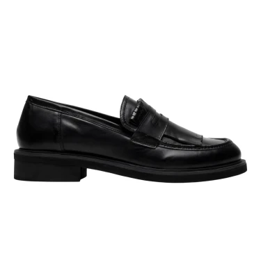 01: Footwear Gift