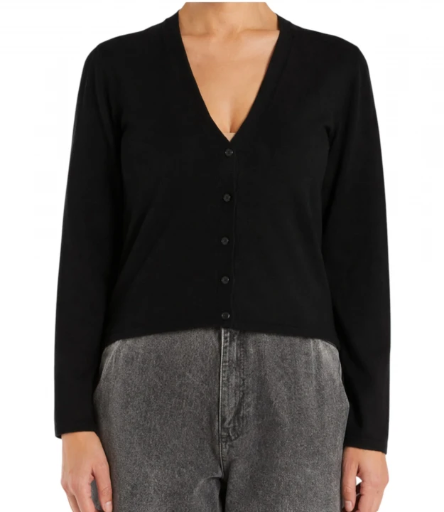 01: Knitted Cardigan Stemma