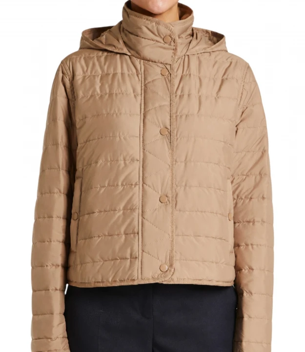 01: Quilted Jacket Meeting