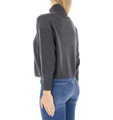 01: Knitted Cardigan Antares 2
