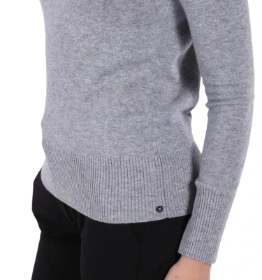 01: Sweater Collana 2