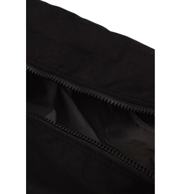 Eryk_Holdall 4