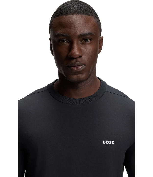 Tee Long 1