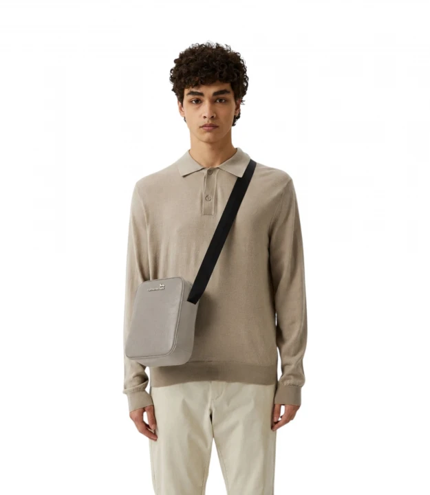 Reporter Bag Grained Solid 4