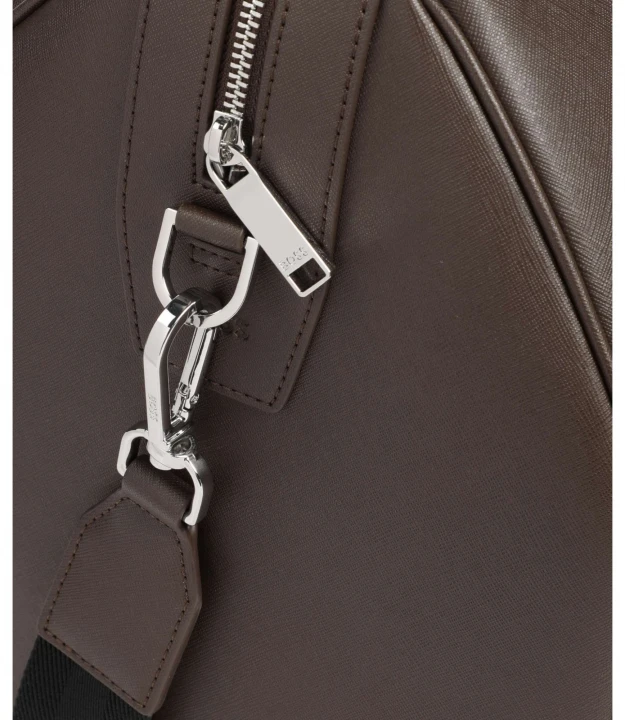 Northon Holdall 2