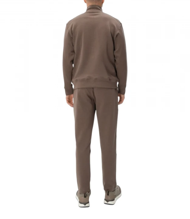 Jogging Suit 1