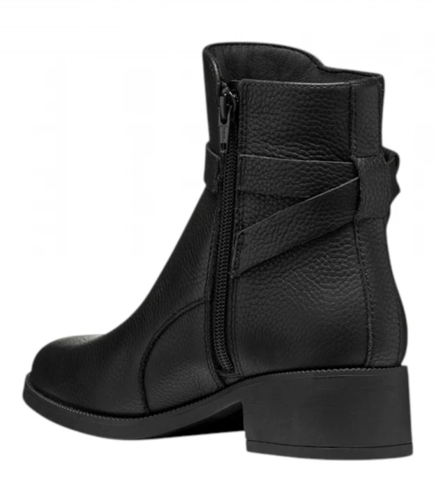 Camexia WPF Woman 5