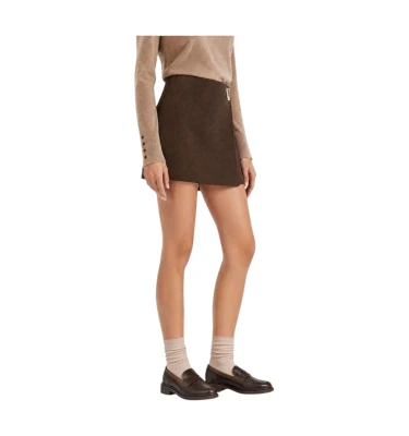 Walk Pleasure B Woman 1