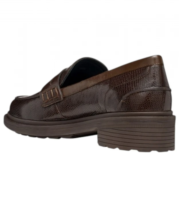 Walk Pleasure B Woman 6