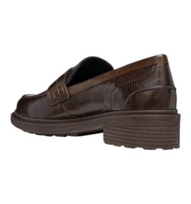 Walk Pleasure B Woman 6